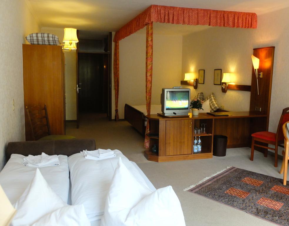 Hotel Valsana Am Kurpark บาดวิลด์บาด ภายนอก รูปภาพ