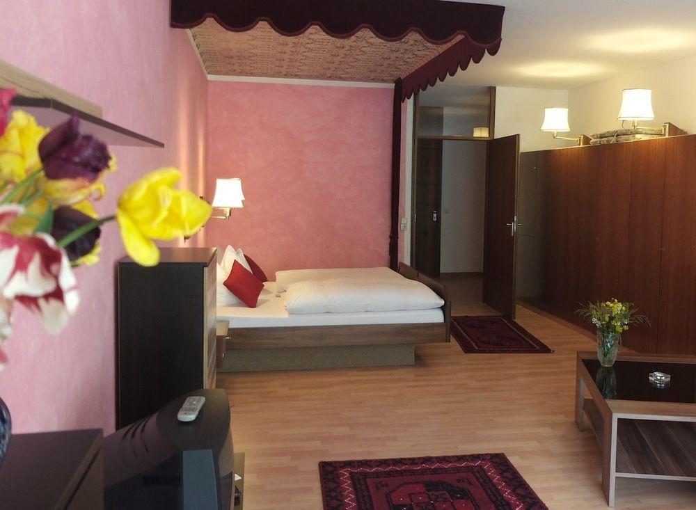 Hotel Valsana Am Kurpark บาดวิลด์บาด ภายนอก รูปภาพ