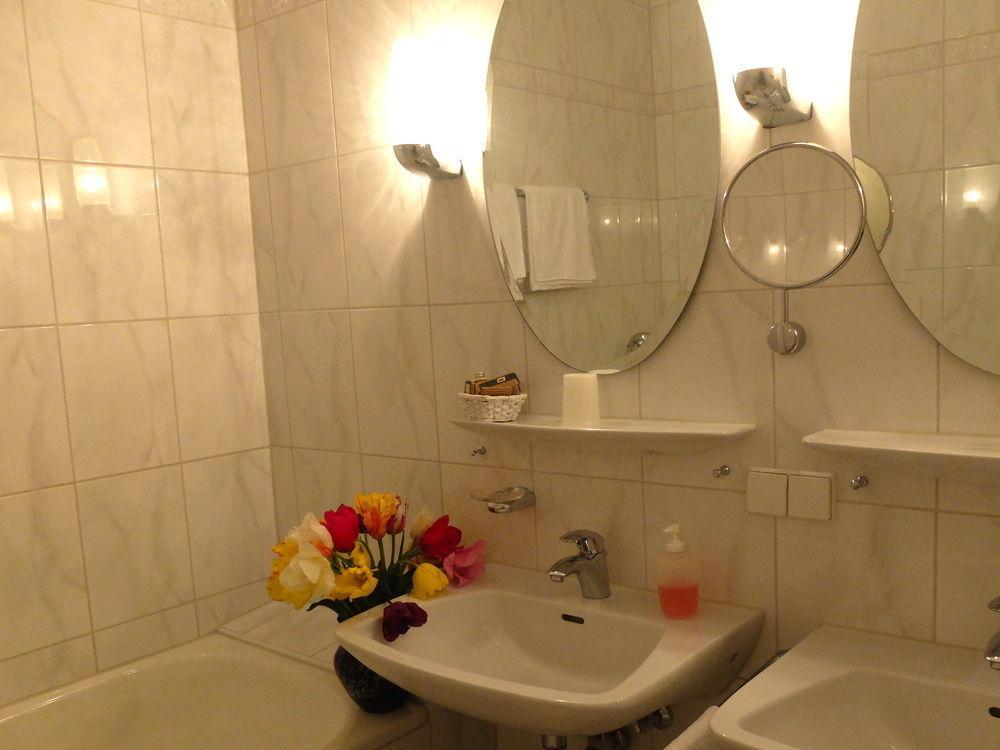 Hotel Valsana Am Kurpark บาดวิลด์บาด ภายนอก รูปภาพ