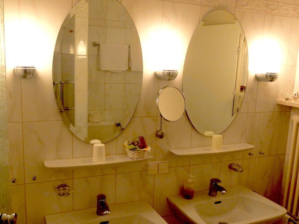 Hotel Valsana Am Kurpark บาดวิลด์บาด ภายนอก รูปภาพ