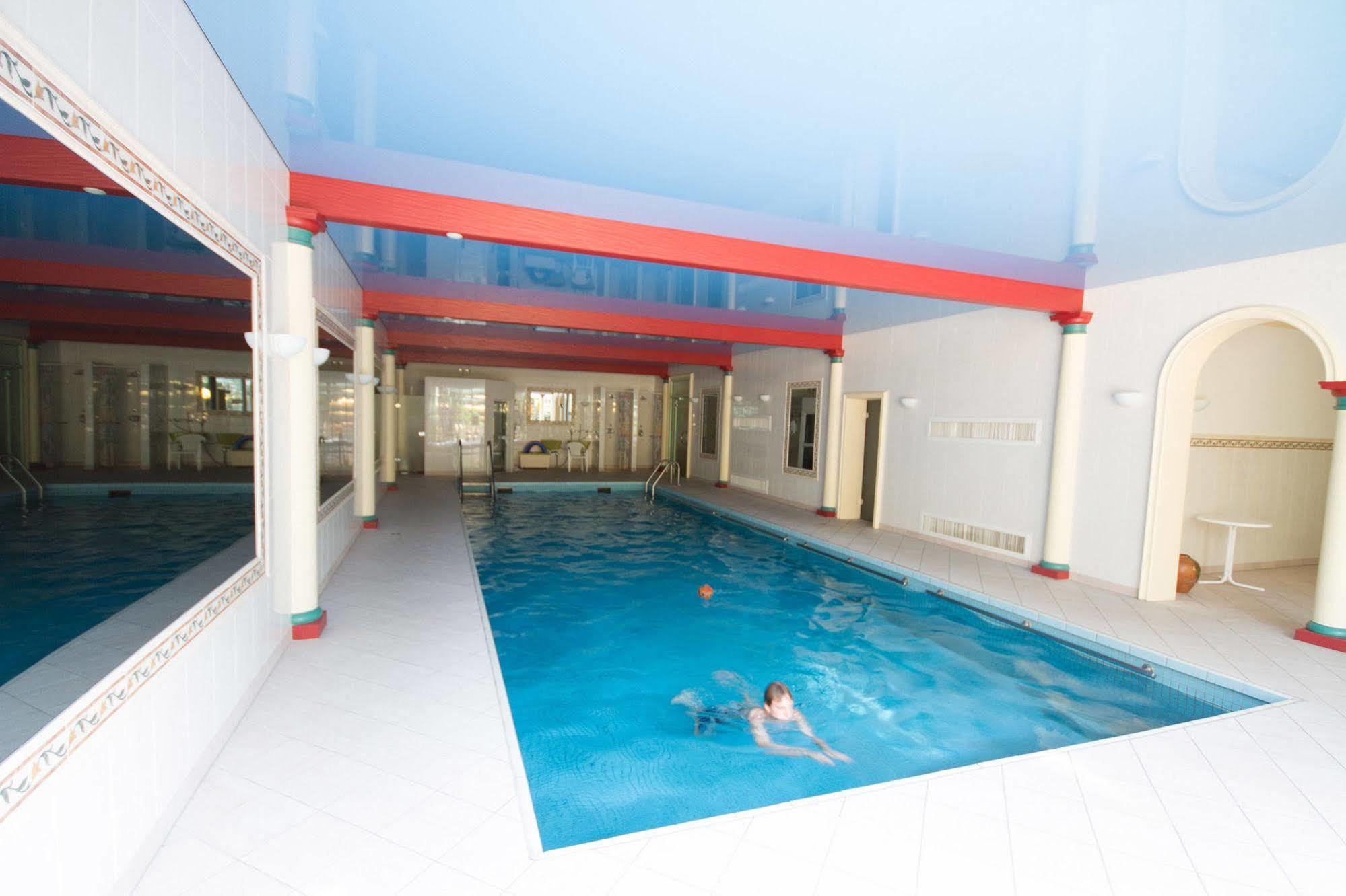 Hotel Valsana Am Kurpark บาดวิลด์บาด ภายนอก รูปภาพ