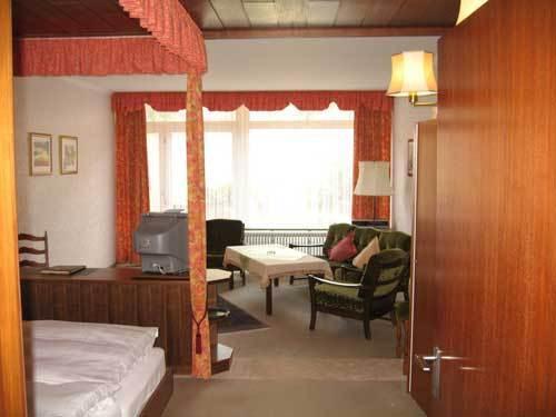 Hotel Valsana Am Kurpark บาดวิลด์บาด ภายนอก รูปภาพ